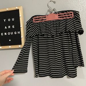 On or off the shoulder, 3/4 legnth flowy top